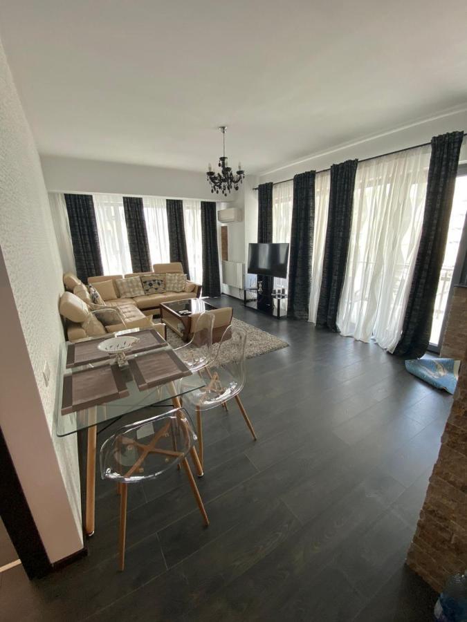 Apartament Mamaia Nord Desilva Lägenhet Exteriör bild